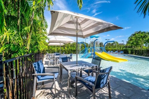 Villa ou maison à vendre à Delray Beach, Floride: 4 chambres, 376.25 m2 № 959597 - photo 6