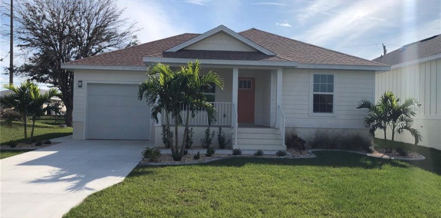 House in Punta Gorda, Florida 3 bedrooms, 126.07 sq.m. № 960803