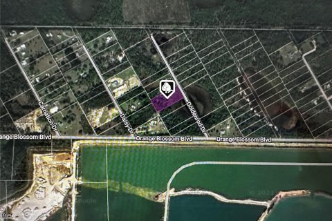 Terreno en venta en Punta Gorda, Florida № 1125192 - foto 1