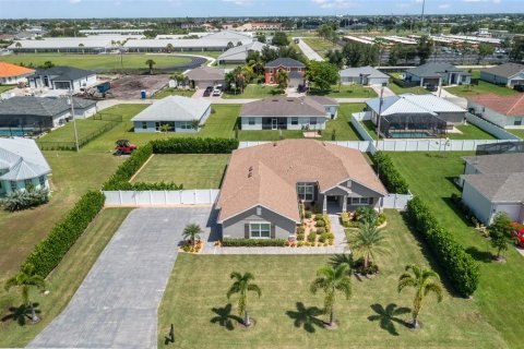 Villa ou maison à vendre à Cape Coral, Floride: 4 chambres, 210.14 m2 № 1351119 - photo 30