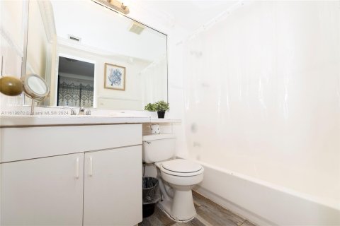 Condominio en venta en Miami Beach, Florida, 1 dormitorio, 52.03 m2 № 1240241 - foto 10