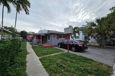 Propiedad comercial en venta en Hollywood, Florida № 1240281 - foto 7