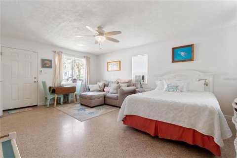 Купить коммерческую недвижимость в Нью-Смирна-Бич, Флорида 74.32м2, № 1107570 - фото 13