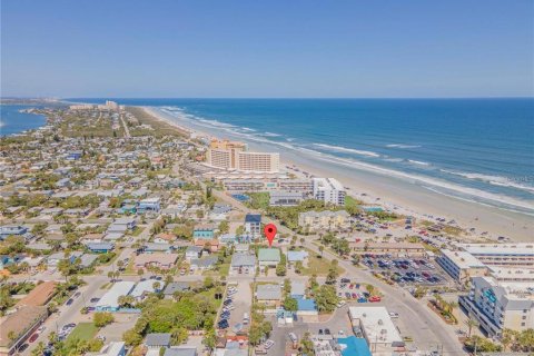 Immobilier commercial à vendre à New Smyrna Beach, Floride: 74.32 m2 № 1107570 - photo 2