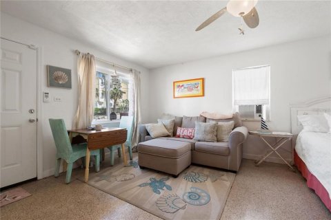 Immobilier commercial à vendre à New Smyrna Beach, Floride: 74.32 m2 № 1107570 - photo 10
