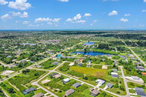 Villa ou maison à vendre à Rotonda, Floride: 3 chambres, 144.46 m2 № 1386906 - photo 2