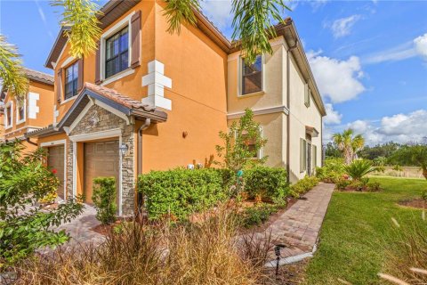 Townhouse in Venice, Florida 3 bedrooms, 173.82 sq.m. № 1369826 - photo 3