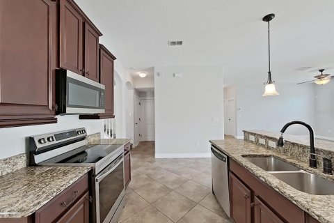 Casa en venta en Tampa, Florida, 6 dormitorios, 322.09 m2 № 1369816 - foto 15