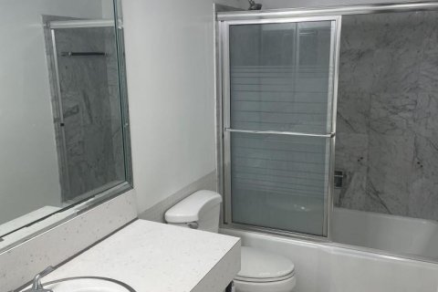 Condo in Fort Lauderdale, Florida, 2 bedrooms  № 1175239 - photo 4