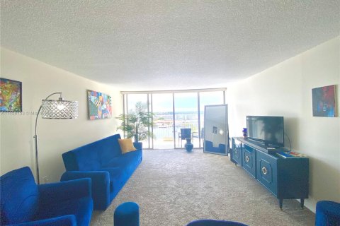 Copropriété à vendre à Aventura, Floride: 1 chambre, 93.37 m2 № 739909 - photo 5