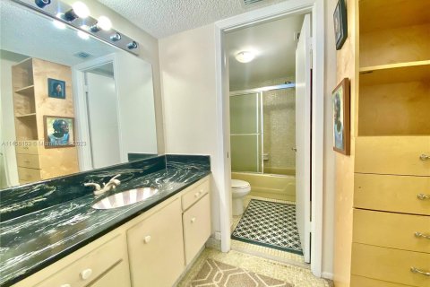 Купить кондоминиум в Авентура, Флорида 1 спальня, 93.37м2, № 739909 - фото 30