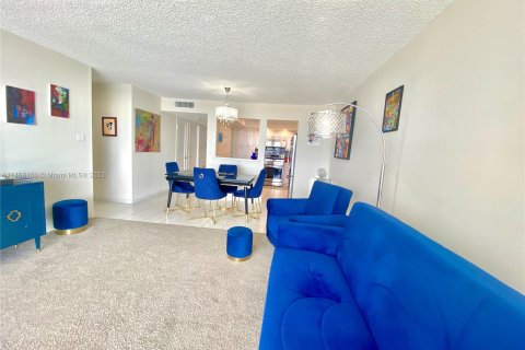 Copropriété à vendre à Aventura, Floride: 1 chambre, 93.37 m2 № 739909 - photo 12