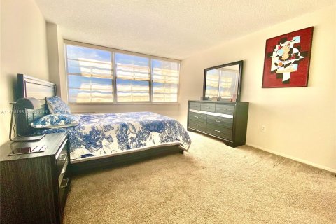 Condo in Aventura, Florida, 1 bedroom  № 739909 - photo 25