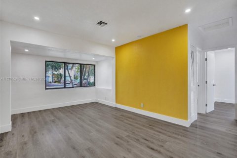 Villa ou maison à vendre à Fort Lauderdale, Floride: 4 chambres, 124.77 m2 № 1145488 - photo 5