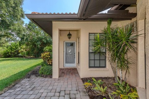 House in Venice, Florida 2 bedrooms, 135.36 sq.m. № 1341962 - photo 1