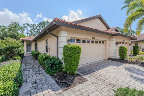 Villa ou maison à vendre à Venice, Floride: 2 chambres, 135.36 m2 № 1341962 - photo 2