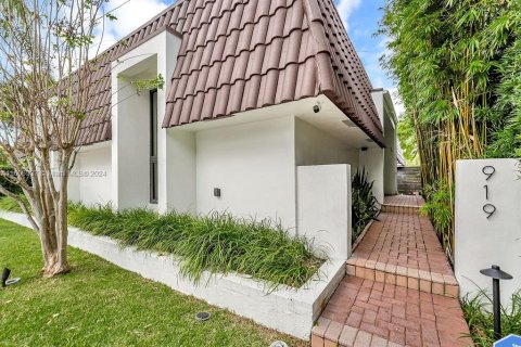 Villa ou maison à vendre à Hollywood, Floride: 3 chambres, 192.03 m2 № 1228106 - photo 4