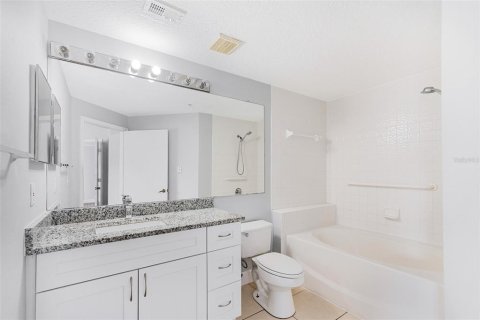 Copropriété à vendre à Orlando, Floride: 2 chambres, 111.95 m2 № 1402506 - photo 17