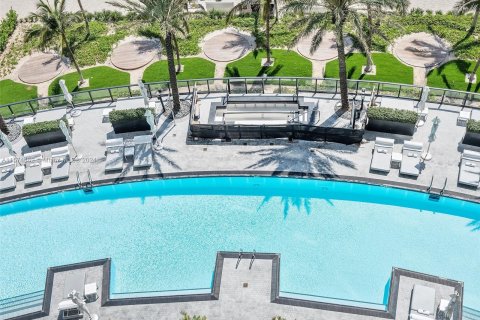 Copropriété à vendre à Sunny Isles Beach, Floride: 4 chambres, 378.21 m2 № 1141761 - photo 12