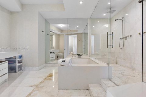 Copropriété à vendre à Sunny Isles Beach, Floride: 4 chambres, 378.21 m2 № 1141761 - photo 30