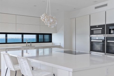 Copropriété à vendre à Sunny Isles Beach, Floride: 4 chambres, 378.21 m2 № 1141761 - photo 20