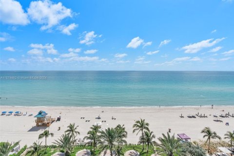 Copropriété à vendre à Sunny Isles Beach, Floride: 4 chambres, 378.21 m2 № 1141761 - photo 9