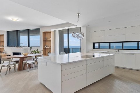 Copropriété à vendre à Sunny Isles Beach, Floride: 4 chambres, 378.21 m2 № 1141761 - photo 18