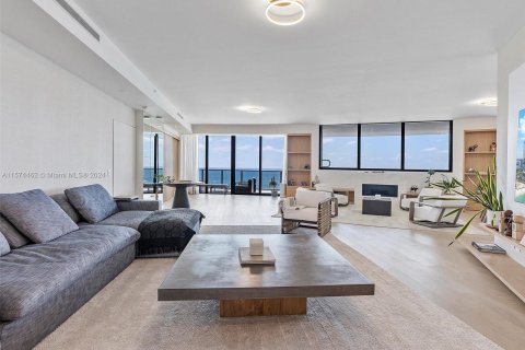 Copropriété à vendre à Sunny Isles Beach, Floride: 4 chambres, 378.21 m2 № 1141761 - photo 3