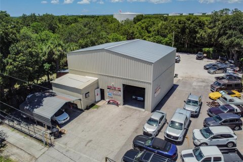 Commercial property in Tampa, Florida 247.12 sq.m. № 1326809 - photo 1