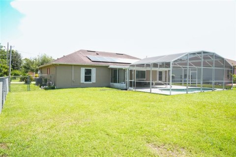 House in Kissimmee, Florida 3 bedrooms, 149.94 sq.m. № 1323742 - photo 13