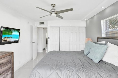 Condo in Delray Beach, Florida, 2 bedrooms  № 914060 - photo 14