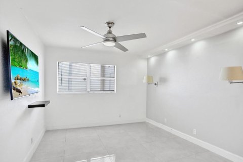 Condominio en venta en Delray Beach, Florida, 2 dormitorios, 81.75 m2 № 914060 - foto 18