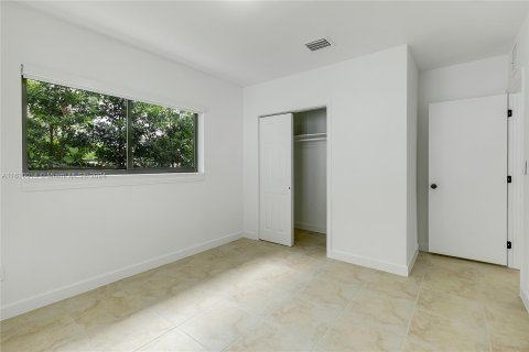 Immobilier commercial à vendre à Miami, Floride: 193.61 m2 № 1232240 - photo 24