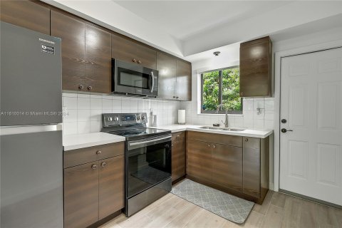 Immobilier commercial à vendre à Miami, Floride: 193.61 m2 № 1232240 - photo 21