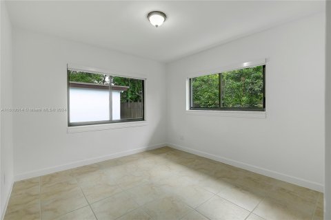 Immobilier commercial à vendre à Miami, Floride: 193.61 m2 № 1232240 - photo 23