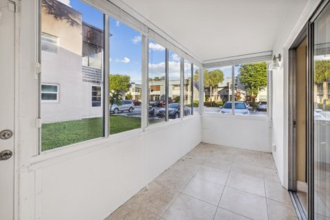 Condo in Delray Beach, Florida, 2 bedrooms  № 851980 - photo 22