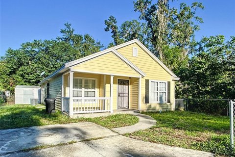 House in Gainesville, Florida 3 bedrooms, 108.97 sq.m. № 1349696 - photo 1