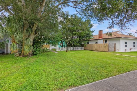 Immobilier commercial à vendre à Saint Petersburg, Floride: 109.72 m2 № 1349658 - photo 5