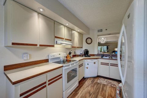 Condo in Boca Raton, Florida, 2 bedrooms  № 579974 - photo 17