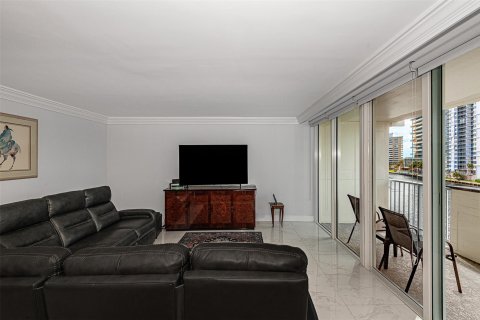 Condo in Fort Lauderdale, Florida, 2 bedrooms  № 1231262 - photo 20