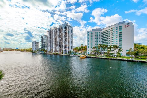 Condo in Fort Lauderdale, Florida, 2 bedrooms  № 1231262 - photo 30