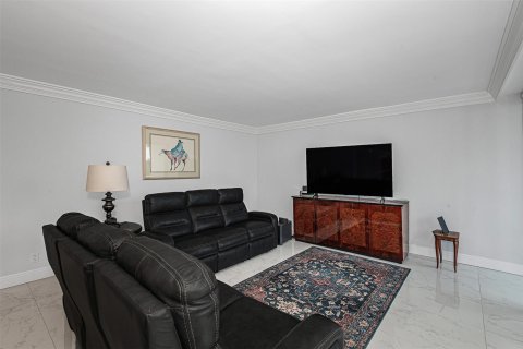 Condo in Fort Lauderdale, Florida, 2 bedrooms  № 1231262 - photo 19