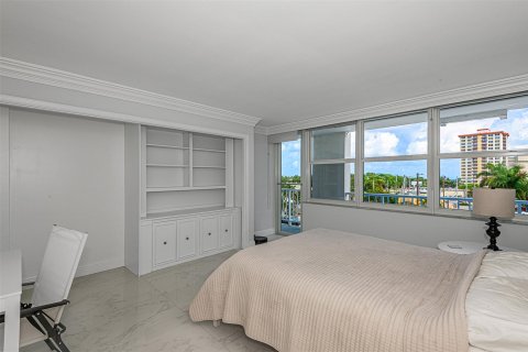 Condo in Fort Lauderdale, Florida, 2 bedrooms  № 1231262 - photo 13