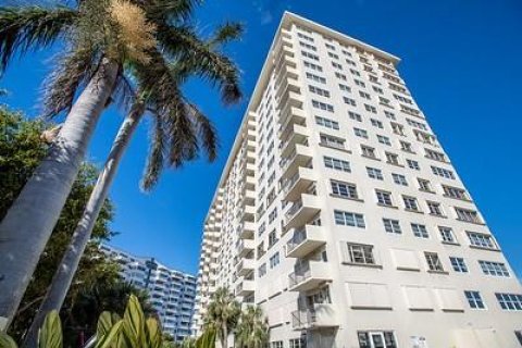 Condo in Fort Lauderdale, Florida, 2 bedrooms  № 1231226 - photo 10