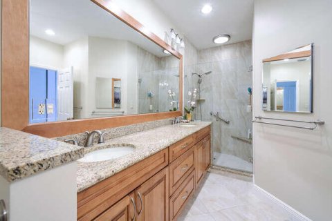 Condo in Palm Beach Gardens, Florida, 2 bedrooms  № 1005121 - photo 12