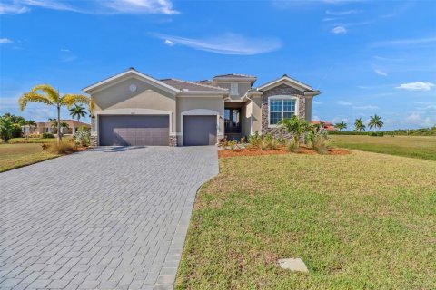 Villa ou maison à vendre à Punta Gorda, Floride: 3 chambres, 228.63 m2 № 1288779 - photo 3