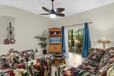 Copropriété à vendre à Davenport, Floride: 2 chambres, 121.42 m2 № 1300351 - photo 13