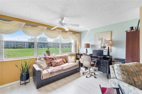 Copropriété à vendre à Sunrise, Floride: 2 chambres, 127.28 m2 № 1385927 - photo 29