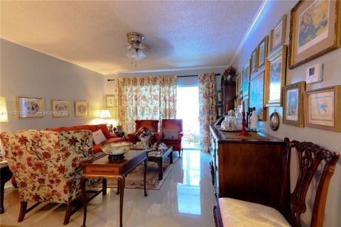 Condominio en venta en Lauderdale Lakes, Florida, 2 dormitorios, 87.7 m2 № 641911 - foto 7