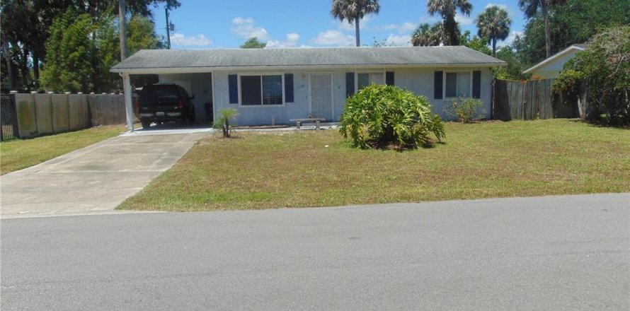 House in Edgewater, Florida 3 bedrooms, 96.62 sq.m. № 1198561